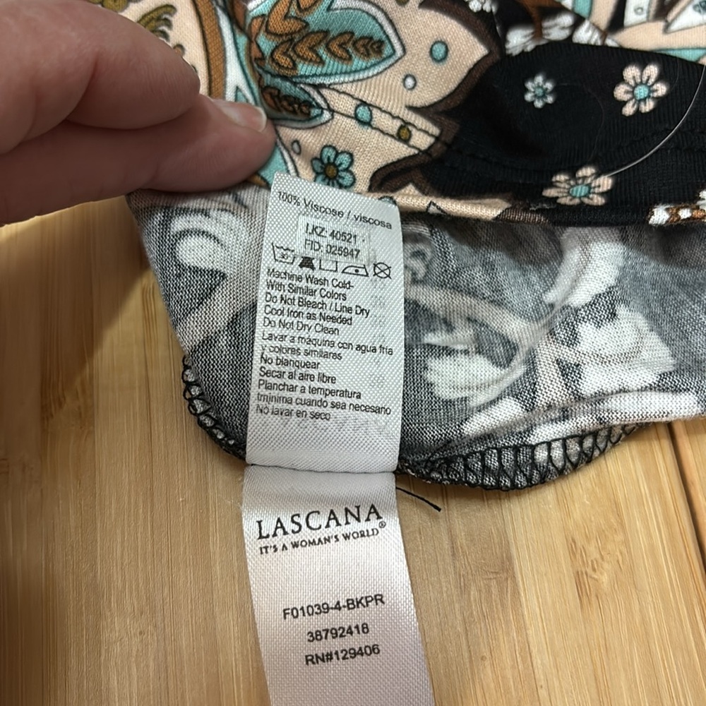 Paisley Halter Dress. Size 4. NWOT. - Picture 10 of 10